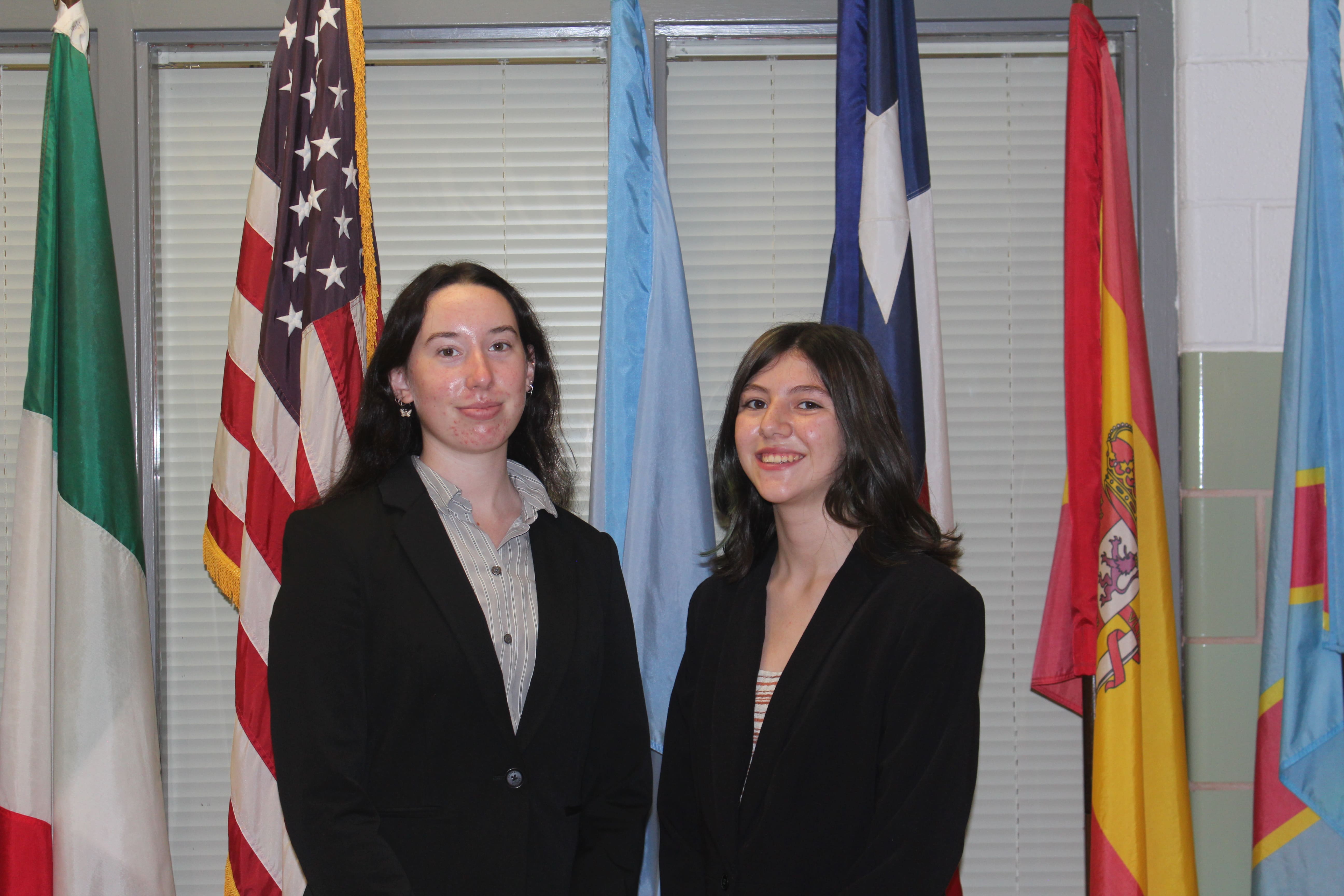 Photo of the MUNSA Histrocial Crisis 2 Chairs